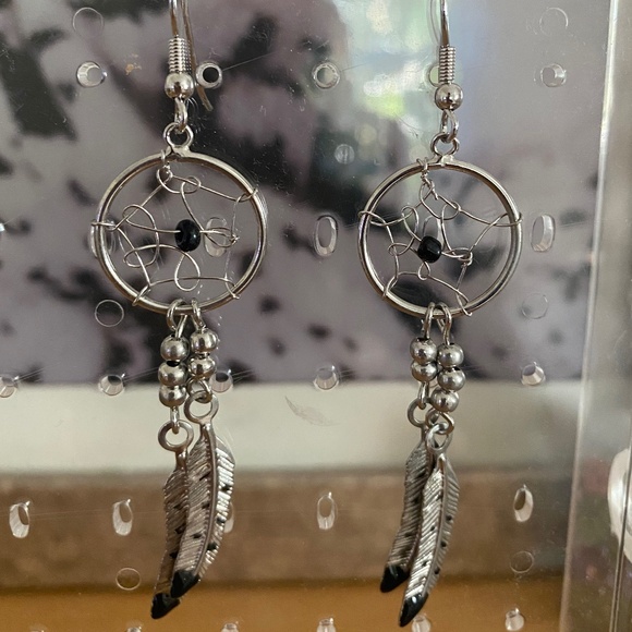 Dreamcatcher dangle earrings, Color: silver - Picture 2 of 6
